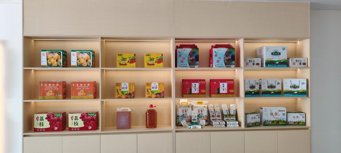 以"化橘红"地理标志产品为长期主线产品,集中展示销售合江镇及周边